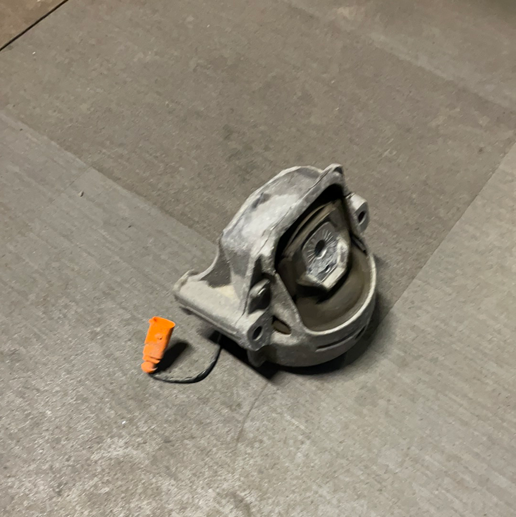 Engine Mount Right Side - B8/B8.5 Audi A4, A5