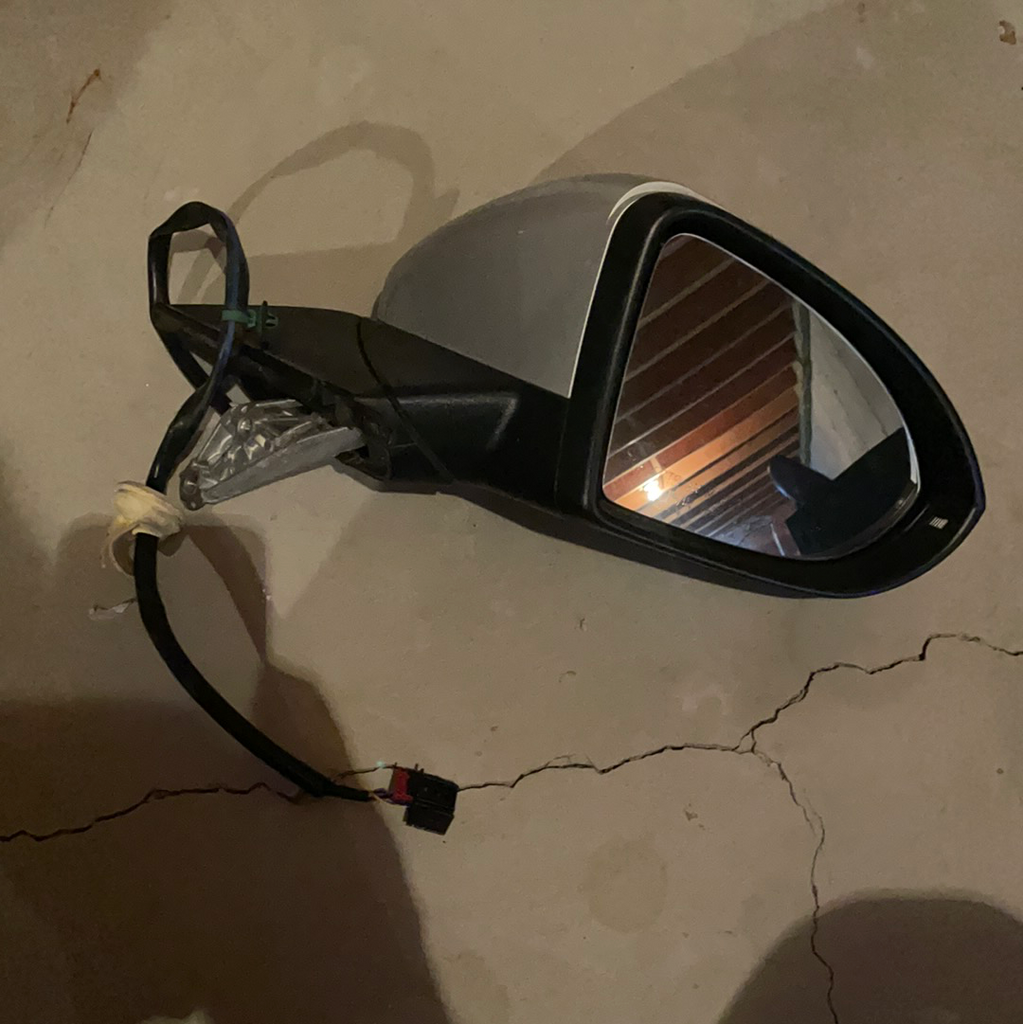 Side Mirror, Right - Volkswagen