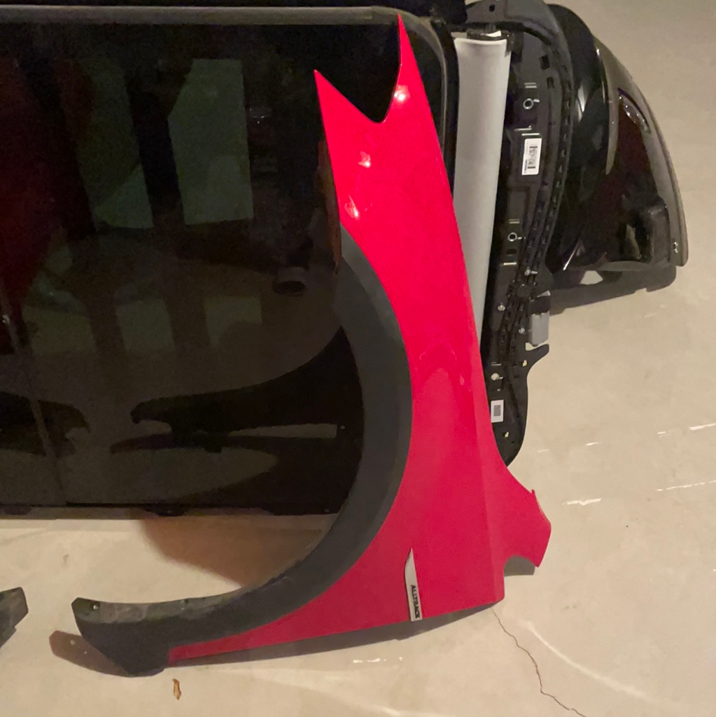 Fender, Front Left - Volkswagen - Alltrack