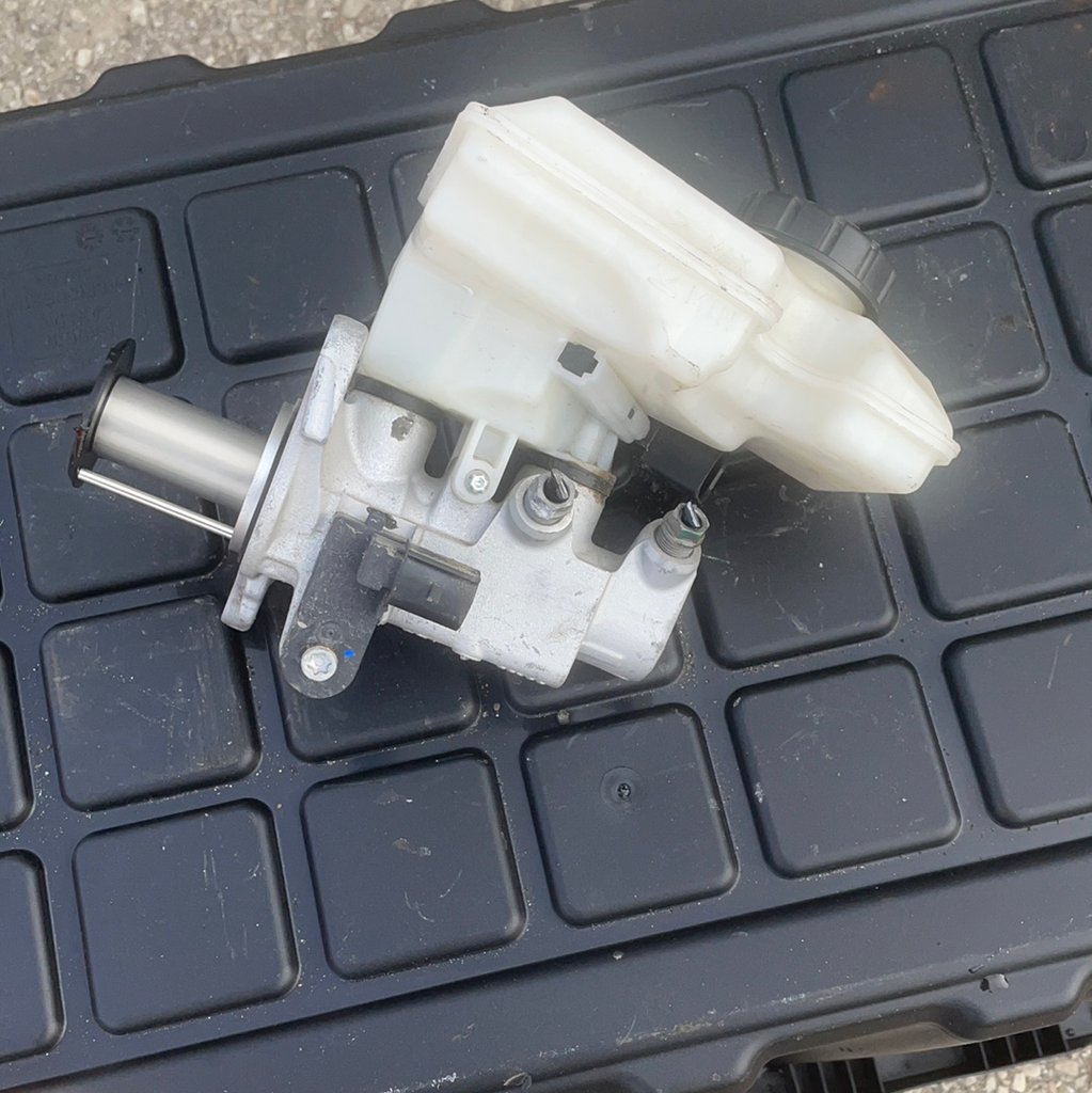 Brake Master Cylinder - Volkswagen