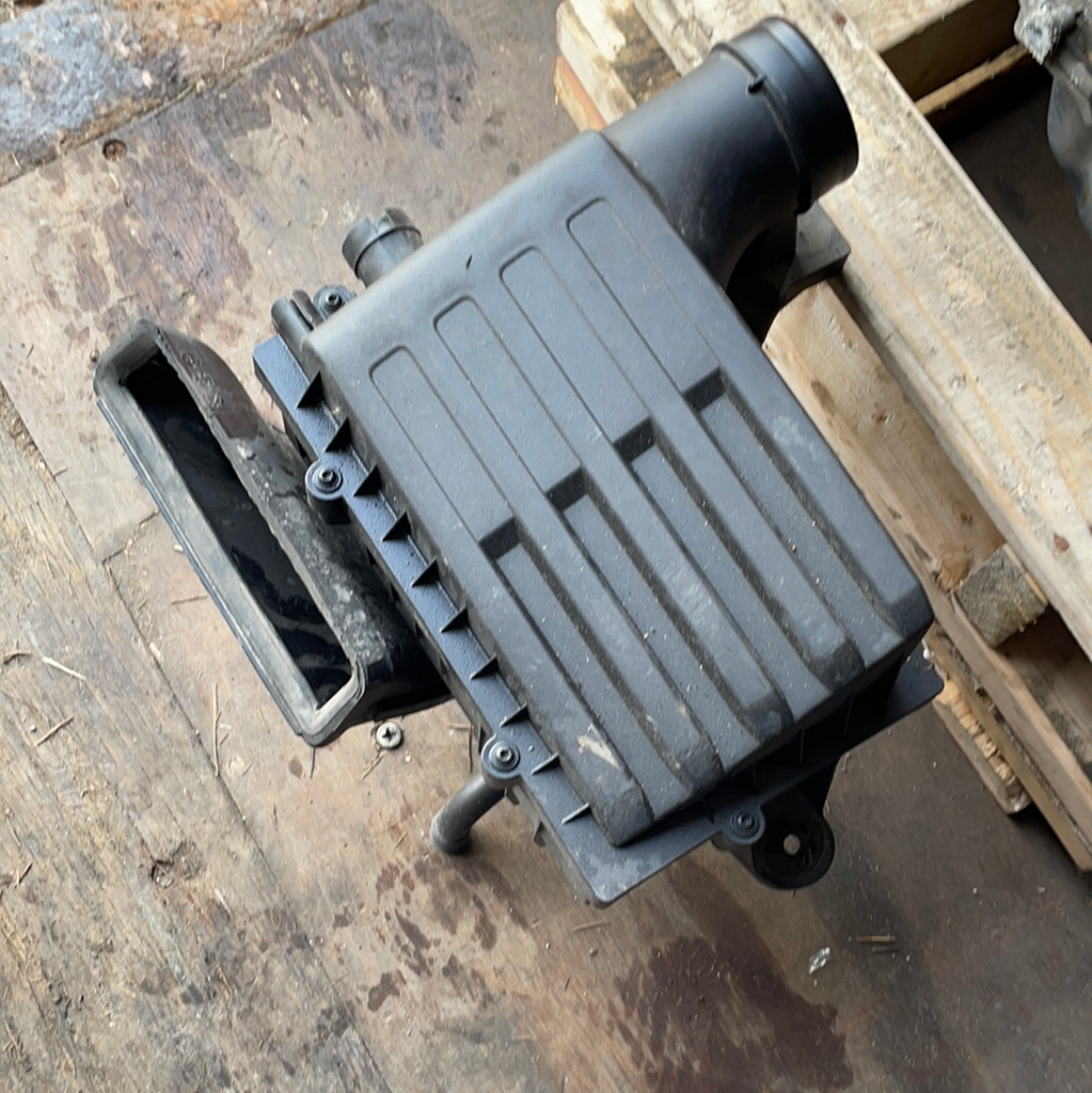 Air Filter Box - Volkswagen Alltrack