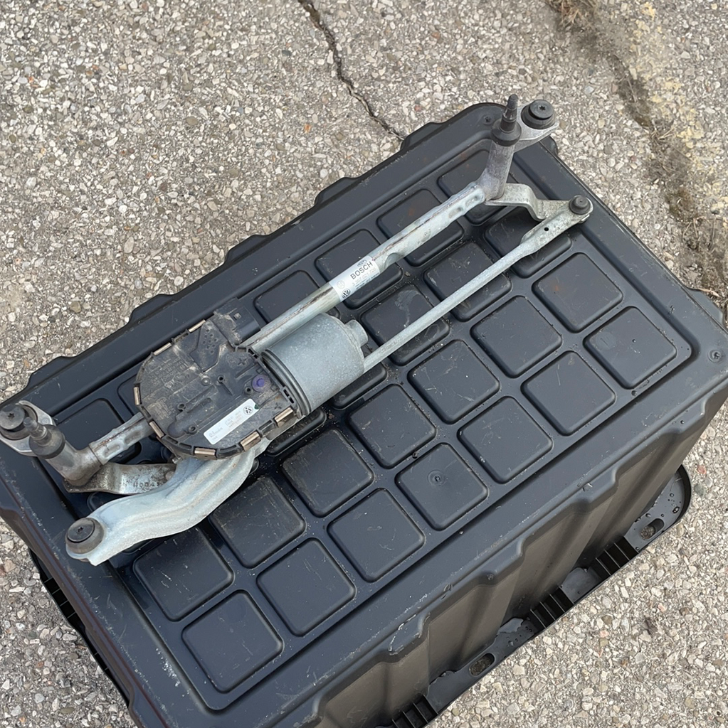 Wiper Transmission/Motor - Volkswagen
