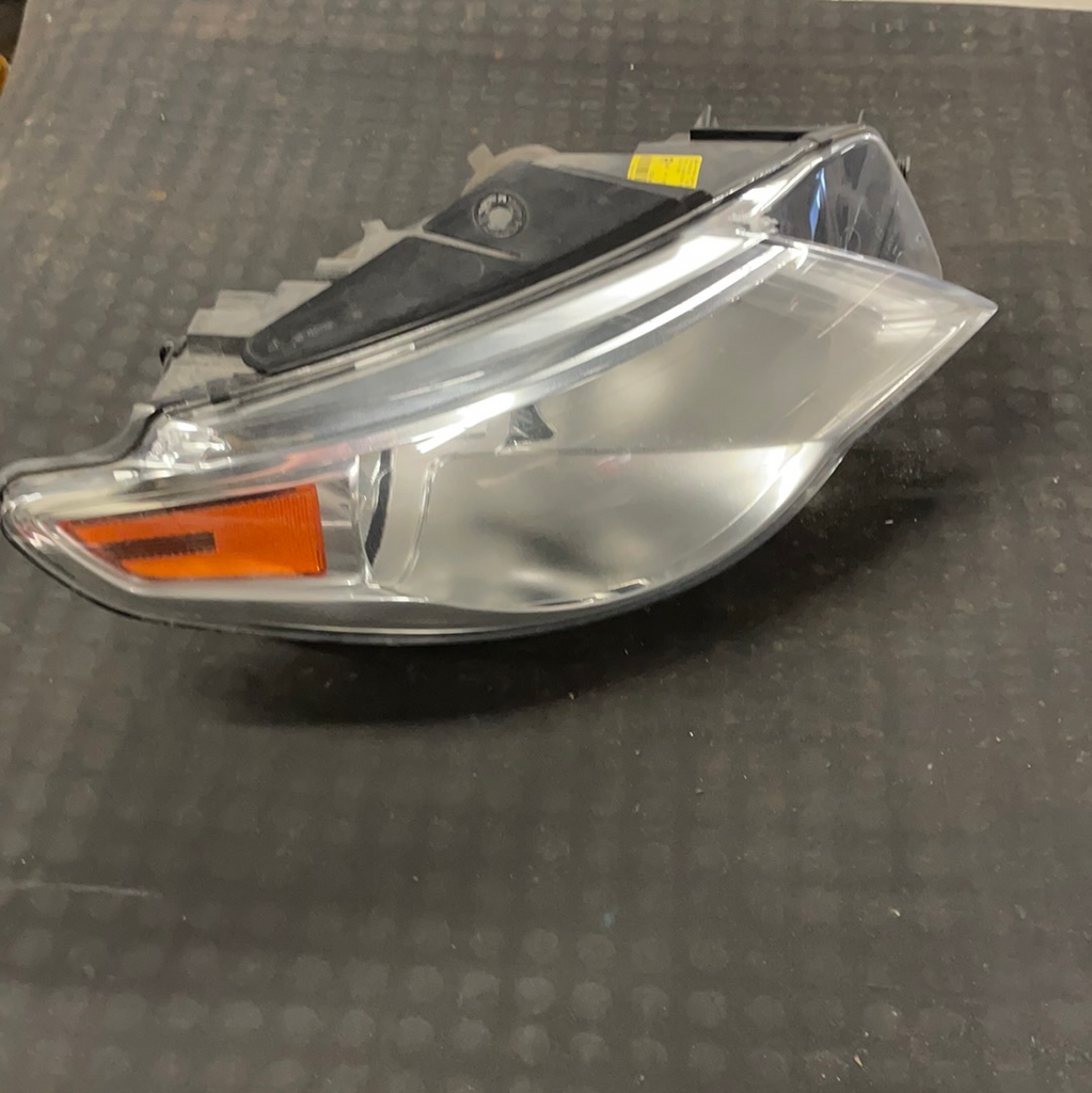 Headlight, Right - Volkswagen CC