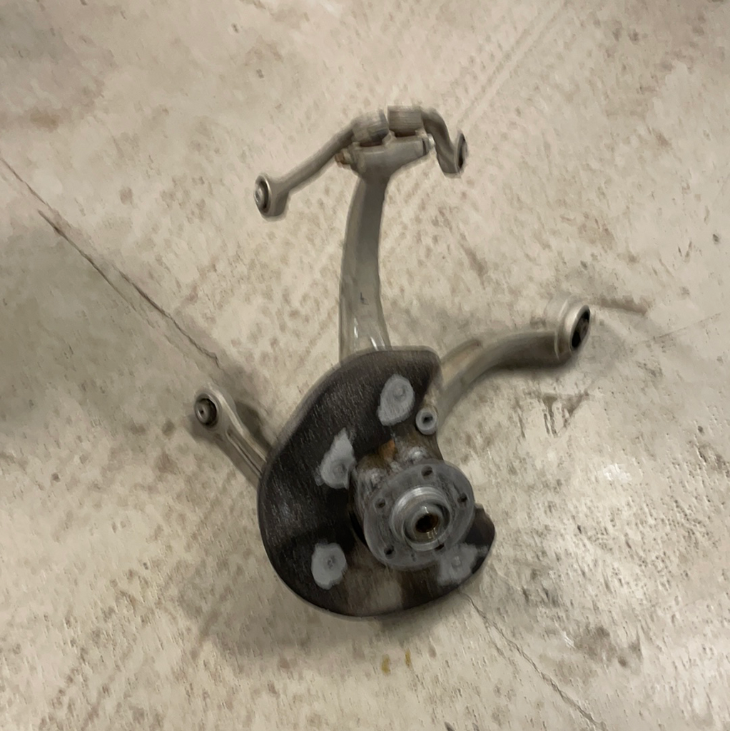 Knuckle/Wheel Bearing Housing Front Left - B8/B8.5 - Audi A4,S4