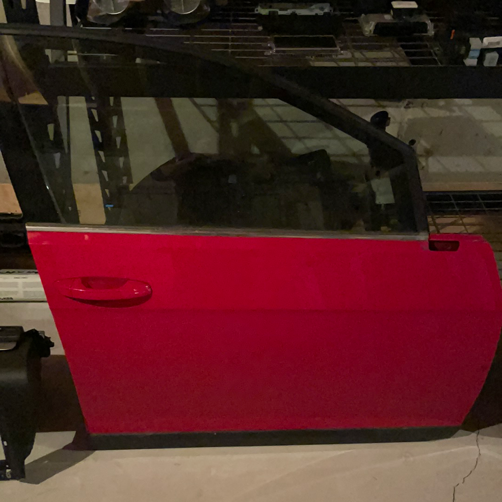Door, Right Front - Volkswagen -  Alltrack